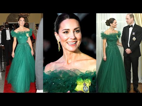 Vidéo: La duchesse Kate a frappé le public avec des diamants royaux