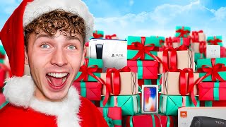 Video thumbnail of "Ik Gaf 1000 Cadeautjes Weg Als Kerstman!"