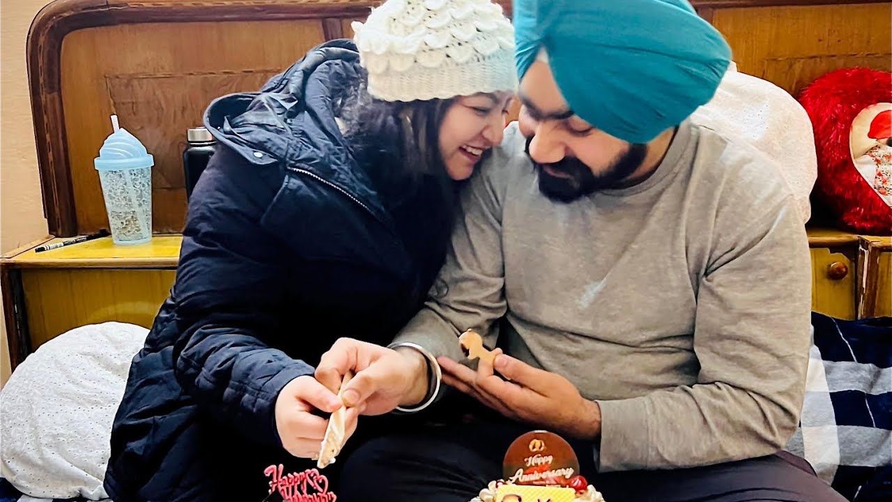 Aja sajan te kajal di anniversary da cake 🎂 kat kita