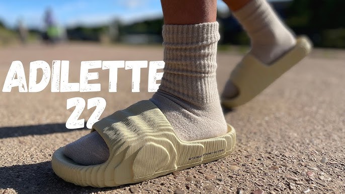 ADIDAS ADILETTE 22 SLIDES | Unboxing, review & on feet - YouTube