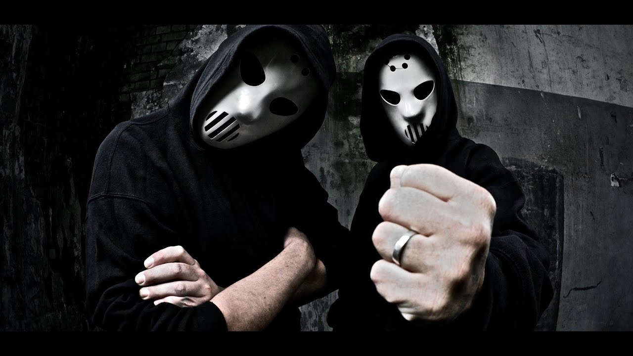 Два парня в масках. Angerfist. Angerfist 2022. Angerfist retaliate. Двое в масках.