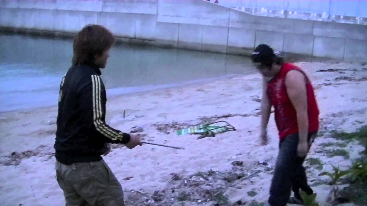 海に現れた未確認生物 Youtube