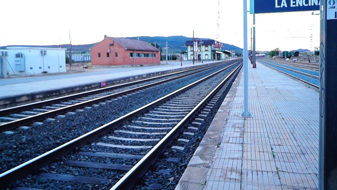 Talgo Madrid Chamartín-Valencia en La Encina Alicante 18/05/2017