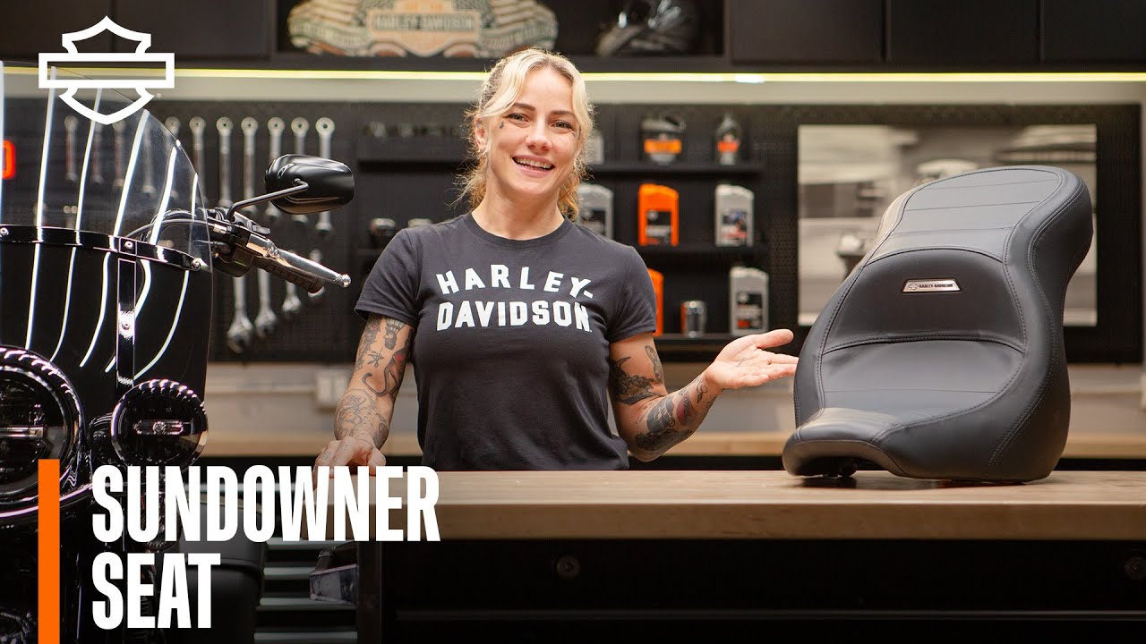 ハーレー純正サンダウナーシート ブラック Harley Davidson Sundowner