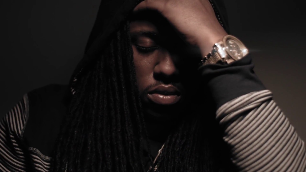 Lougy Badness - Still On It (Official Music Video) auf YouTube ansehen Lougy Badness - Still On It (Official Music Video) auf YouTube ansehen