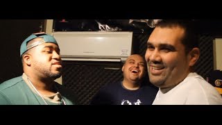 Ah Di Boom talks about Verb and Vets Stealing Bars from PG MCs
http://twitter.com/#!/AhDiBoom
http://twitter.com/#!/HipHopSyko
http://twitter.com/#!/jesserican1
Go Like Us On Facebook
http://www.facebook.com/battleraparena Ah Di Boom talks about Verb and Vets Stealing Bars from PG MCs