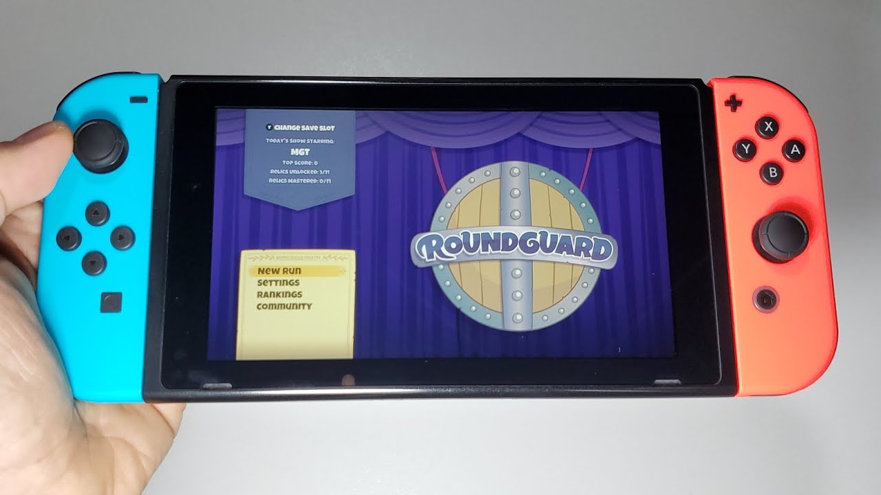 Roundguard Nintendo Switch handheld gameplay