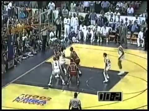 Michael Jordan hits game winner vs. Cavs (1993) (Bulls radio broadcast)