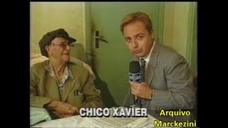 Domingo Legal - Gugu visita Chico Xavier (SBT/1995)