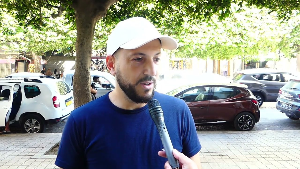 مقيم بفرنسا في الغربة ما ترحمك حد القانون ياسر صارم ، احنا بأوراقنا و متمرمدين و حايرين و تاعبين ...