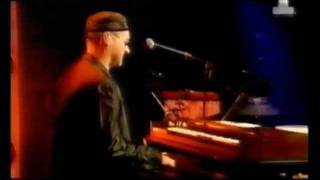 Mike + the Mechanics - All I Need Is A Miracle.mpg