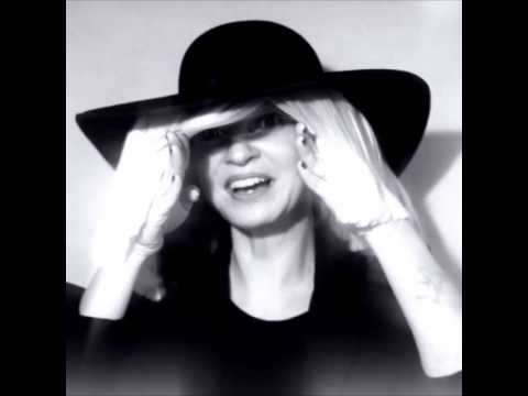 sia shout it out sia shout it out