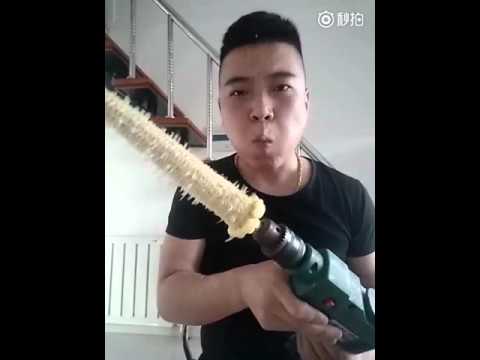 Man uses drill to eat corn on the cob in 10 seconds