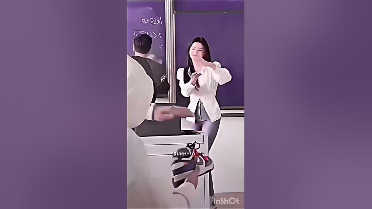 #China's college teacher dance#