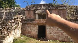 Zona Arqueológica de “Chacmultún” en Oxkutzcab Yucatán. Tiene una clara decoración puuc.