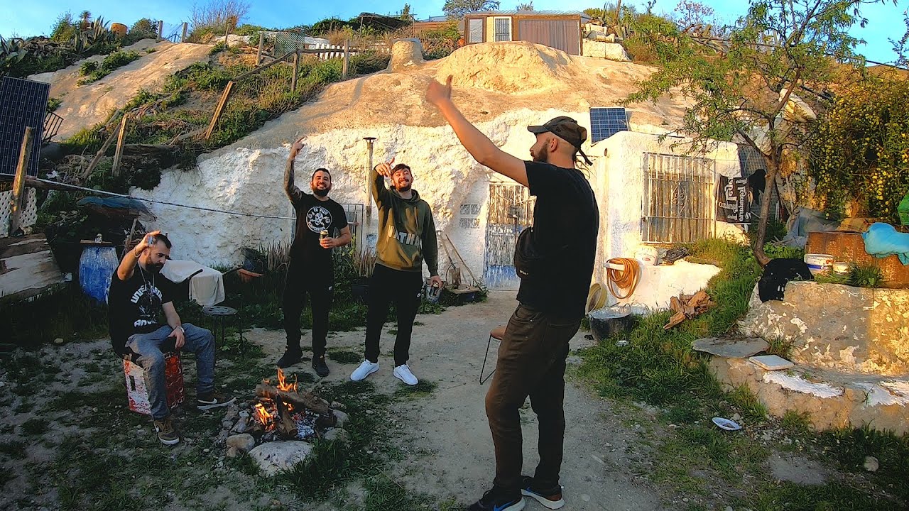 Hermanos Bastardos ft. Los Nietos del Ferrer Arrequetefú GOSERIES