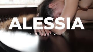 Model Alessia Posing Naked For Sketch