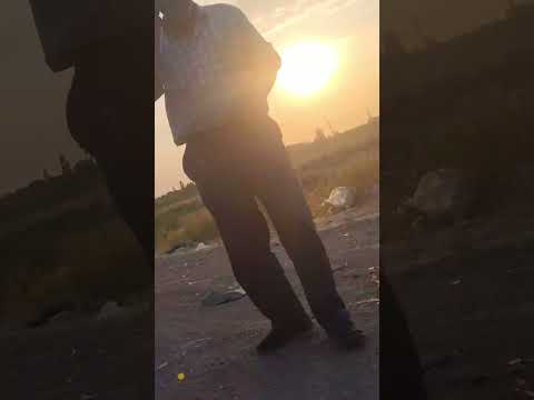 تصادف پیکان با پراید وانت جاده قزوین به اقبالیه حادث سيارة پیکان یه جور از بغل زد راننده افتاد پاین