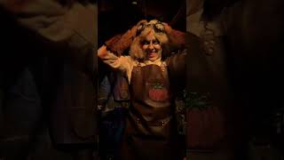 Our Surprise Favorite - H.R. Bloodengutz | HHN Orlando 2026
H.R. Bloodengutz Presents: A Halloween Fright-Tacular haunted house walkthrough at Universal Orlando Halloween Horror Nights 2026.
The old creature feature host is back at WKNB for one last Halloween special, and the budget is clearly not what it used to be. That is the joke, and the house commits to it completely.
This was our favorite of the season just for the sheer joy it brought us. This is a comedy house, pure and simple, and it works so well!
Link to the full guide is pinned in the comments.
Full guide to Universal Orlando Halloween Horror Nights HHN 2026 now on MiceChat.com
#HHN2026 #HHN35 #HalloweenHorrorNights #UniversalOrlando #Bloodengutz Our Surprise Favorite - H.R. Bloodengutz | HHN Orlando 2026