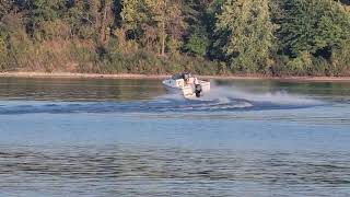 99 Bayliner trophy 2002wa. first time out working the bugs out !