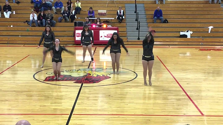 Raiderettes Applause