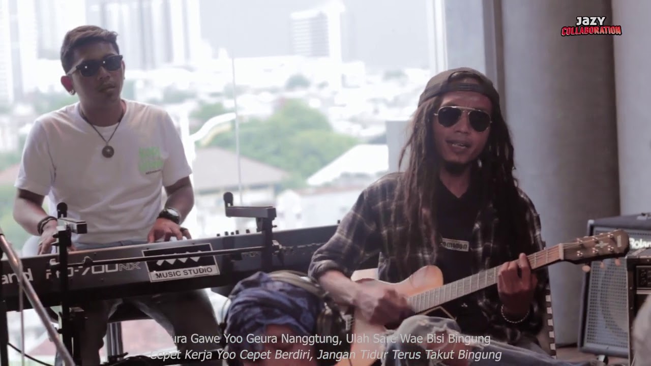 MOMONON - SIACENG (Live session) feat ASEP BALON