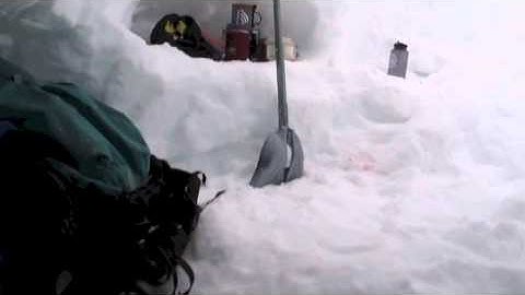 Snow Cave Construction 3
