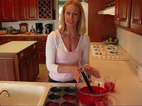 Betty's Quick Tip 41--How to Make Ice Cubes for Fruit Punch
