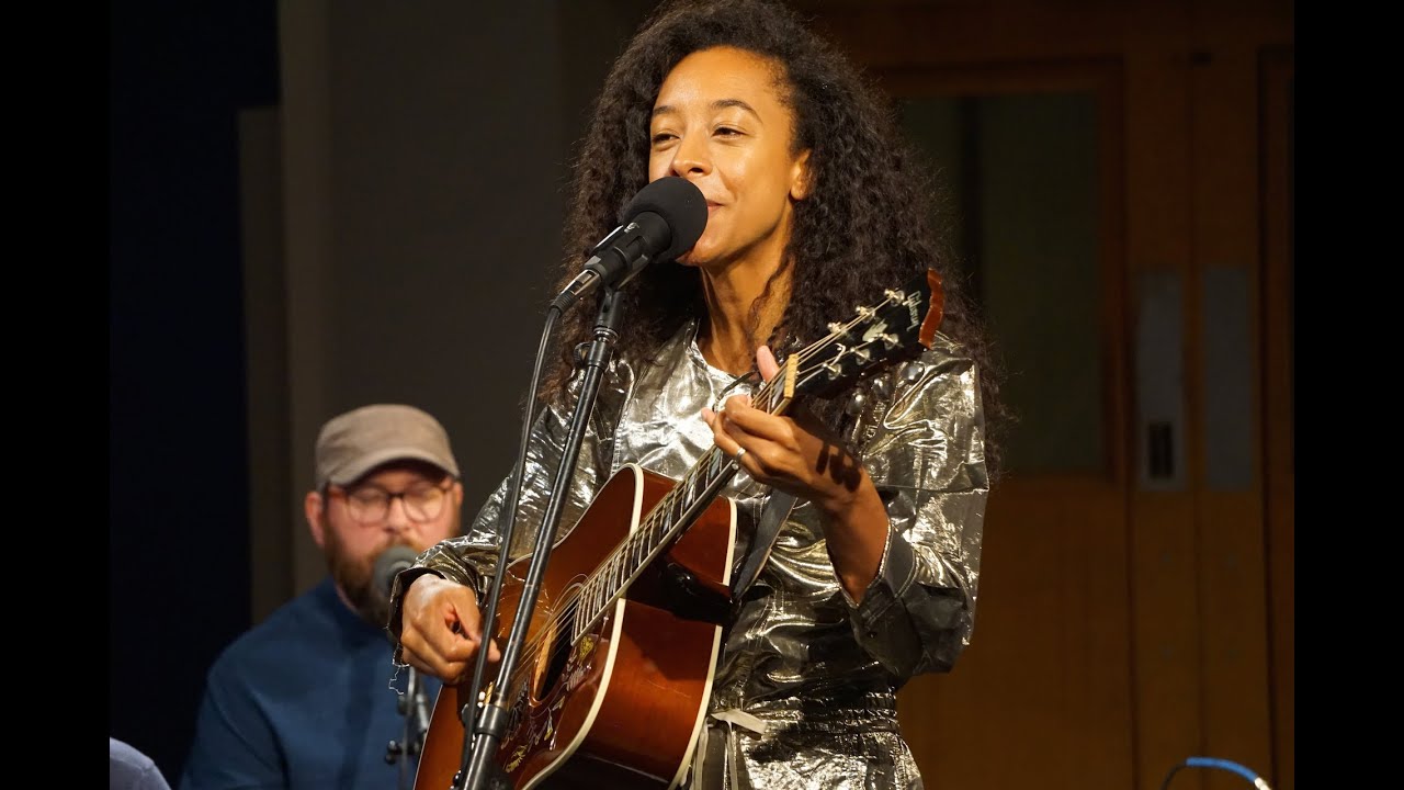 Corinne Bailey Rae - 'Like A Star' I The Bridge 909 in Studio