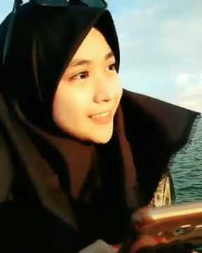 Story wa cewek cantik manis