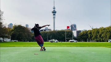 Rope dart/meteor hammer, testing neck/body wrapping, at Victoria Park Auckland. 測試繩鏢/流星錘上繩纏繞之應用。