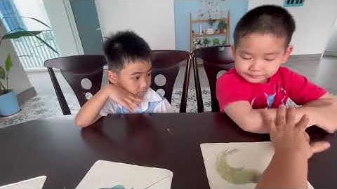 Tiếng Anh Giao Tiếp Phan Thiết; Teen and Kai practice talking about Sea Animals