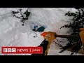 窒息寸前のスノーボーダーを救助、男性1人で懸命に雪をかき　米国