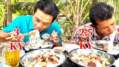 Quá.Khủng 5,5 Ký Bún Nước Lèo Heo Quay Giòn Rụm | ATN