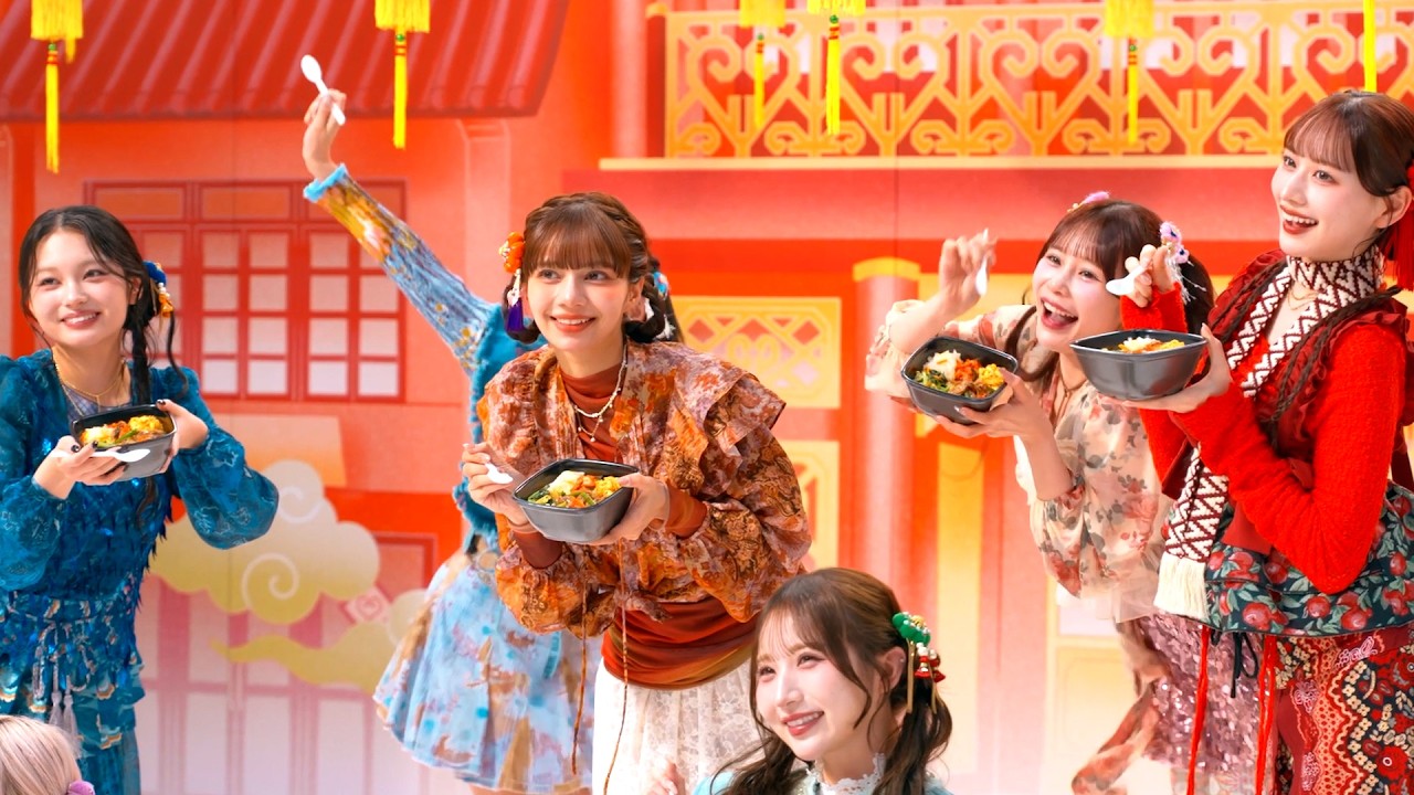 CANDY TUNE performs a cute 
