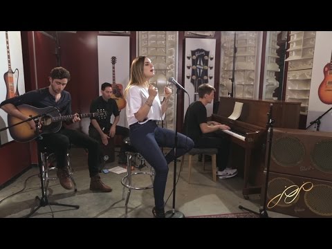 Jojo - When Love Hurts | Acoustic