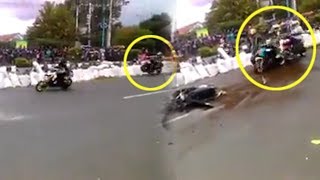 Detik-detik Pebalap Road Race Tabrak Pembatas hingga Terpental, saat Berdiri Ditabrak dari Belakang