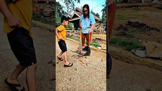 elvano iseng banget sih masa orang lagi menyapu di bawa kabur tempat sampah'nya