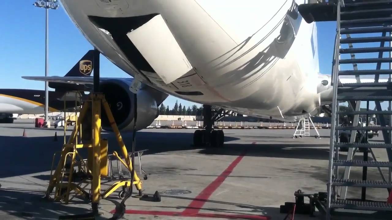 767 Nose Gear Retraction YouTube