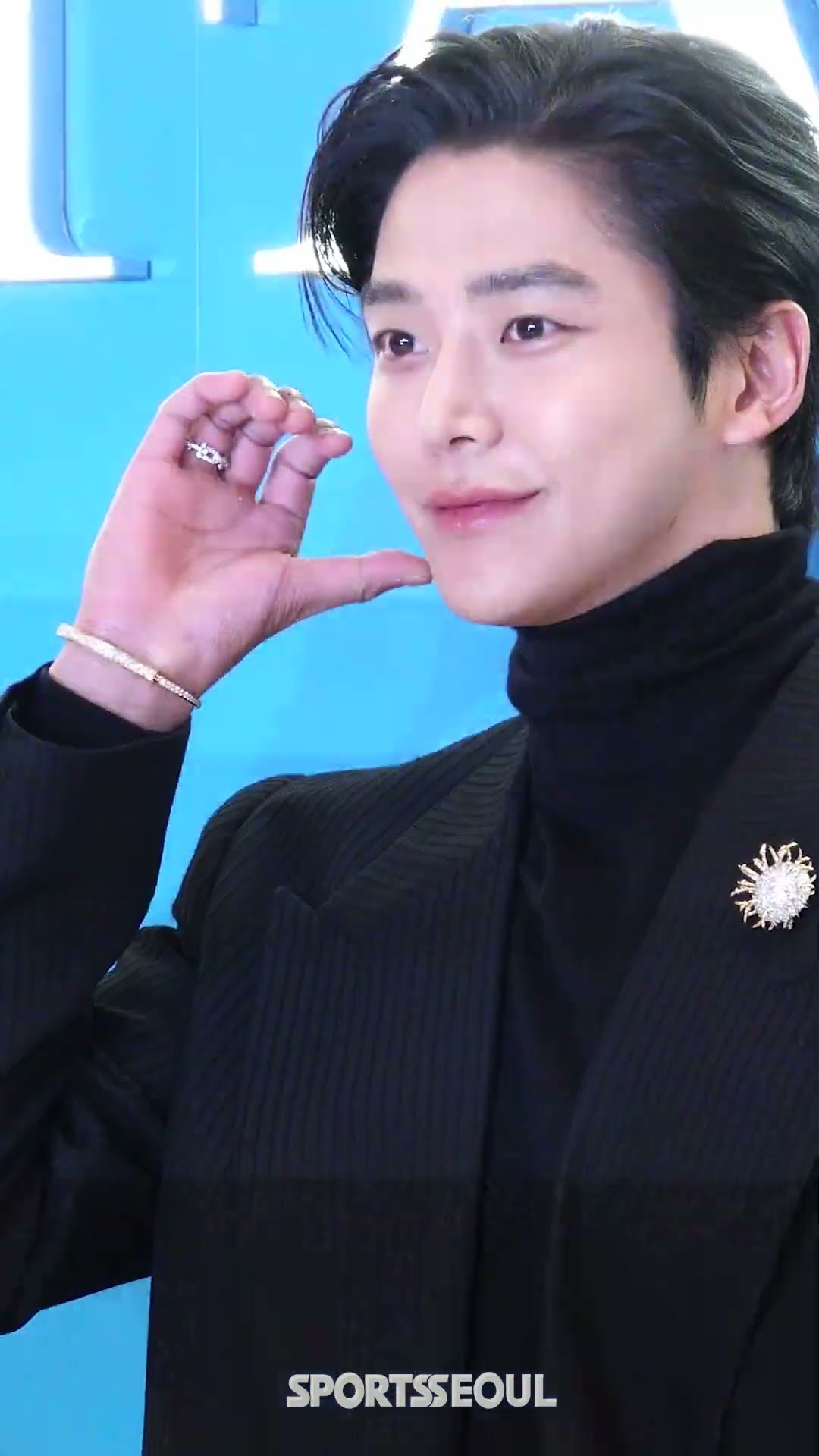 다리 길이 113cm 얼굴 천재 #로운 등장♥