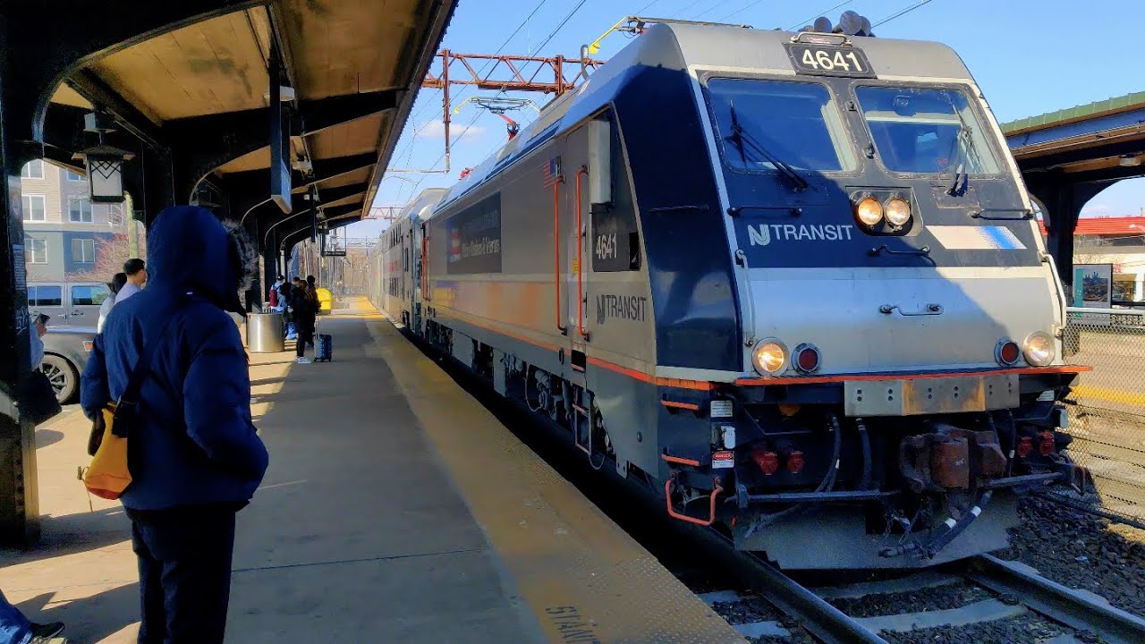 NJ Transit Rail ALP 46A 4641 + 9Car MultiLevel Set on Morris & Essex
