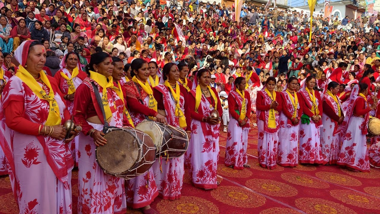 उत्तराखंड की प्रसिद्ध होली रंग महोत्सव लोहाघाट में शुरू, तो आइए आप भी कदम से कदम मिलाएं