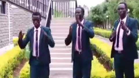 Wuɔ ye naŋ ŋäth  në jön de rɔt de