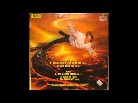 Short Circuit — Short Circuit - House Music Is In Your Ear