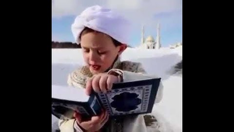 سورة القارعة بصوت طفل بلغاري