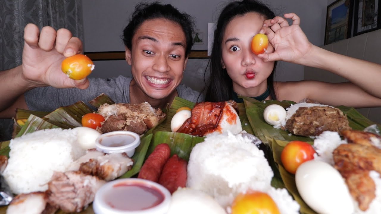 binalot sa dahon ng saging! pork adobo, lechon kawali, garlic chicken, porkchop, longganisa, sisig