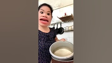 bắt cơm lên lại quên cắm điện,mở nắp ra toàn là nước gạo #tiktoktrend #family #shortvideo