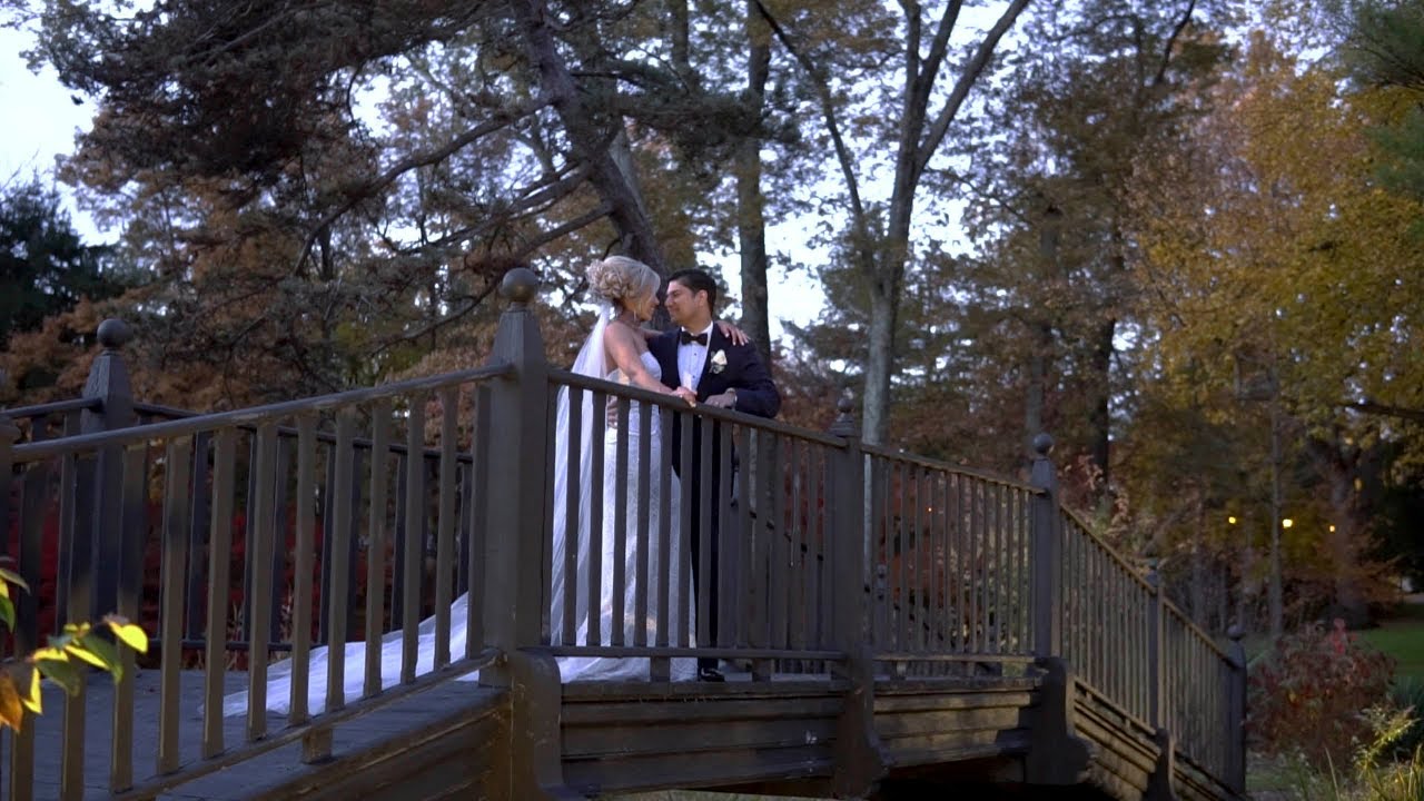 wedding videography singapore Pleasantdale Chateau Wedding Film of Averie & Sid