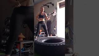 golpeo de neumático martillo 🔨.  trabaja cuerpo completo, rutina en casa