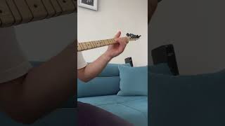 Evleri Bizim Evlere Yakın Üzik